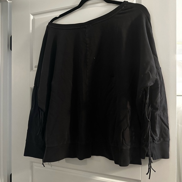 Amuse Society Crewneck Fringe Sweatshirt Size L - Picture 4 of 5